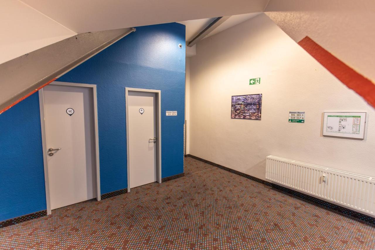 Acama Hotel & Hostel Kreuzberg Берлин Екстериор снимка