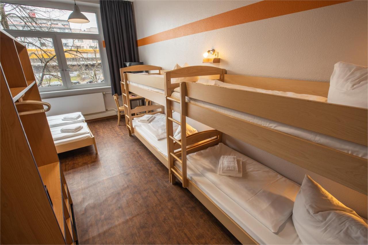 Acama Hotel & Hostel Kreuzberg Берлин Екстериор снимка