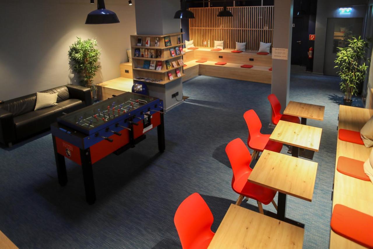 Acama Hotel & Hostel Kreuzberg Берлин Екстериор снимка