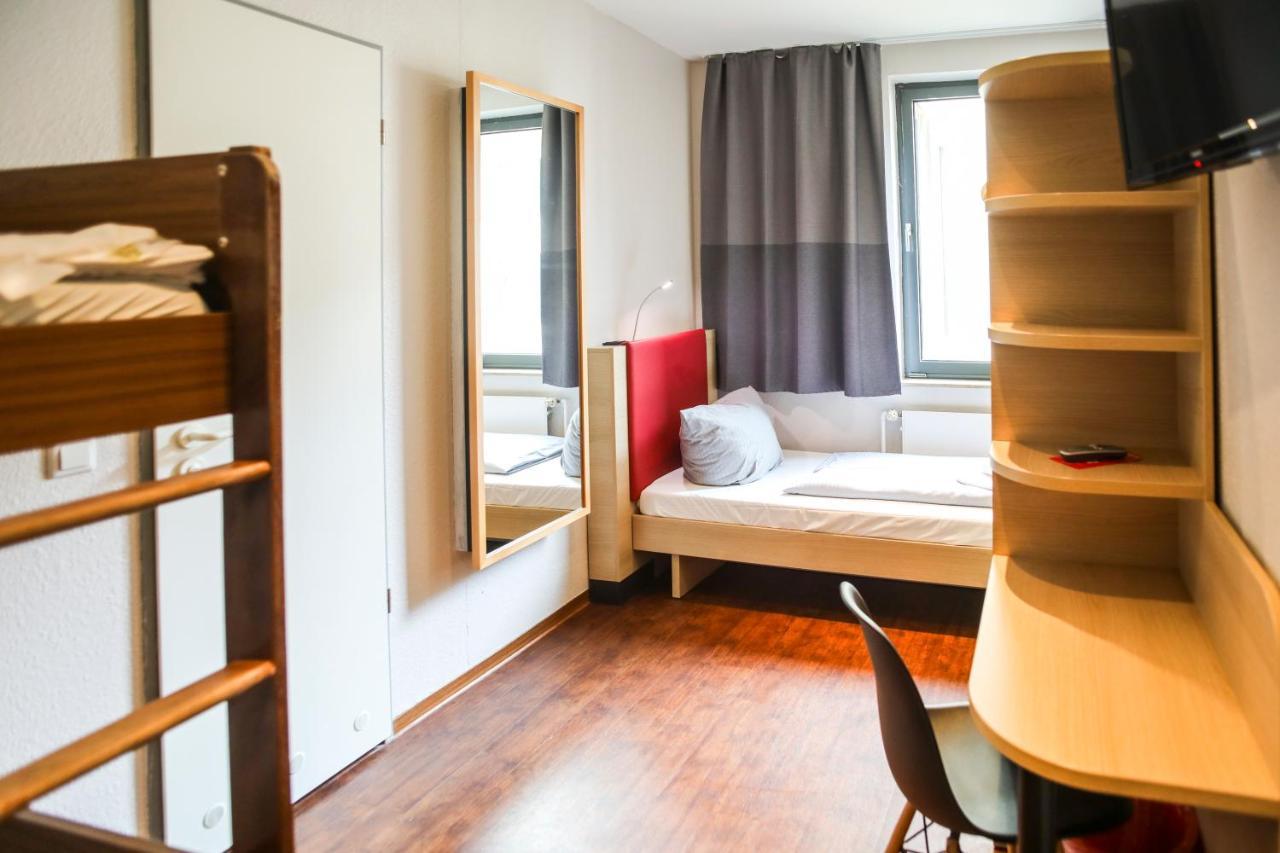 Acama Hotel & Hostel Kreuzberg Берлин Екстериор снимка